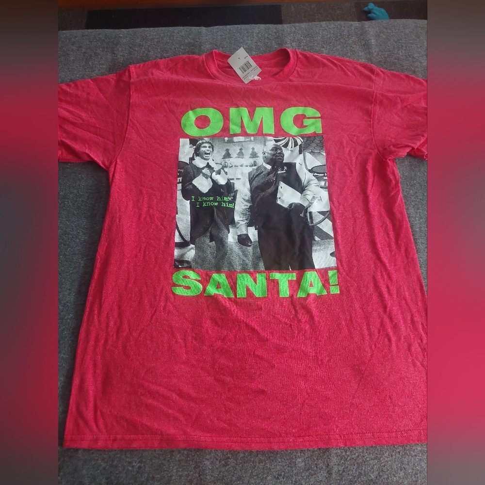 Nwt Red Buddy the Elf‎ short-sleeve tee size large